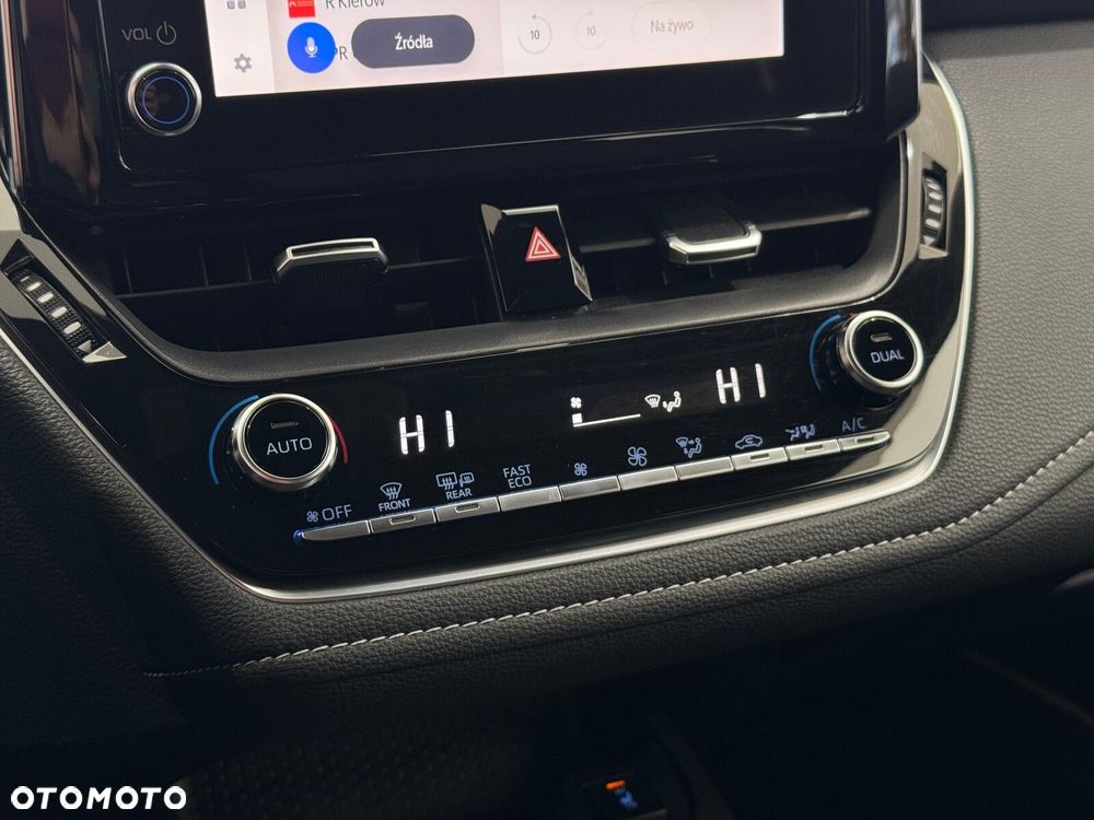 Toyota Corolla 1.8 Hybrid Comfort - 24