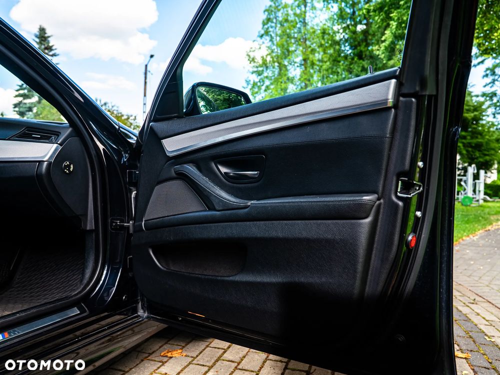 BMW Seria 5 - 33
