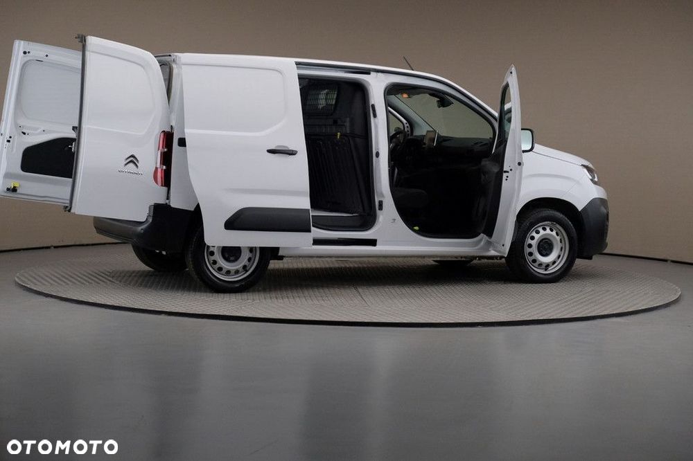 Citroën Berlingo M 1000kg 1.5 Bluehdi 102KM S&S M6 Właścicielem pojazdu jest Ayvens Financial Services Polska - 6