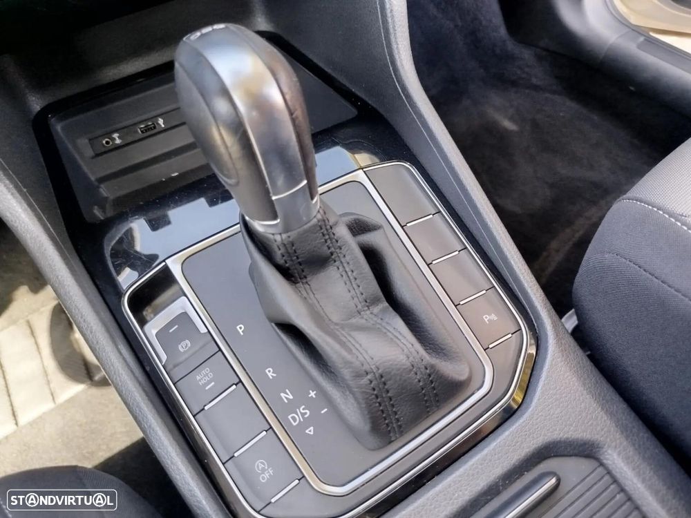VW Golf 1.0 TSI OPF DSG Comfortline - 29