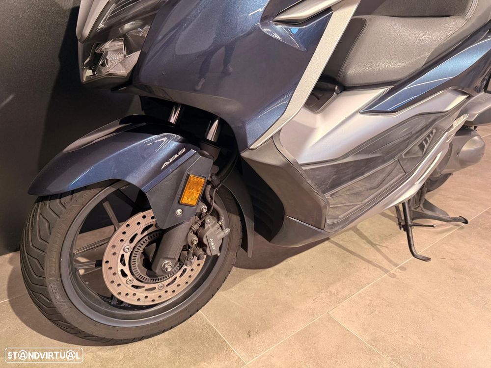 Honda Forza 300 - 5