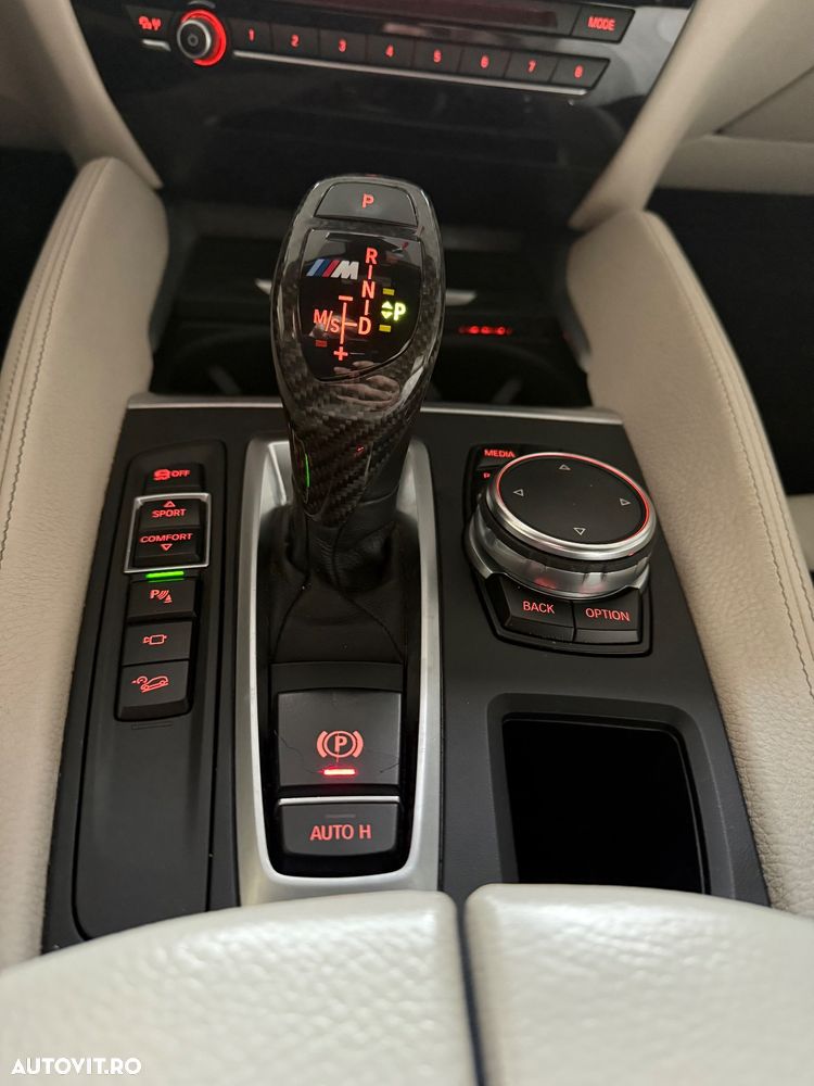 BMW X6 xDrive30d - 12