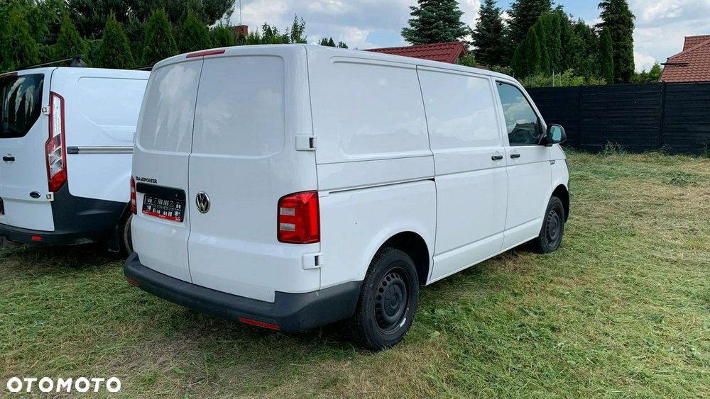 Volkswagen Transporter - 4
