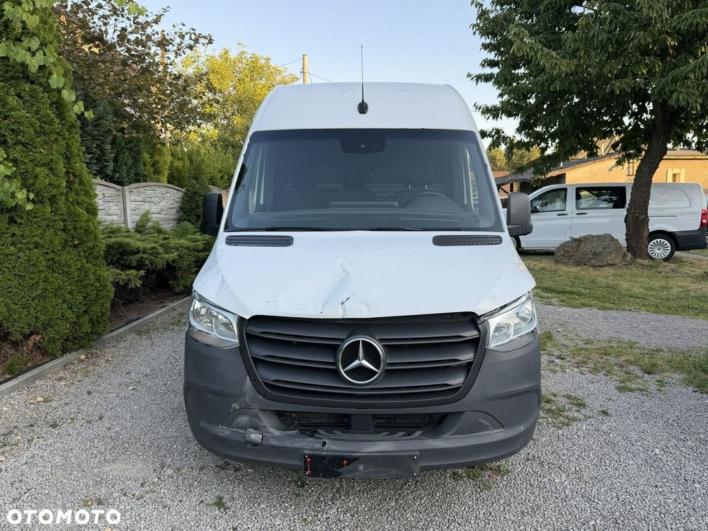 Mercedes-Benz Sprinter - 13
