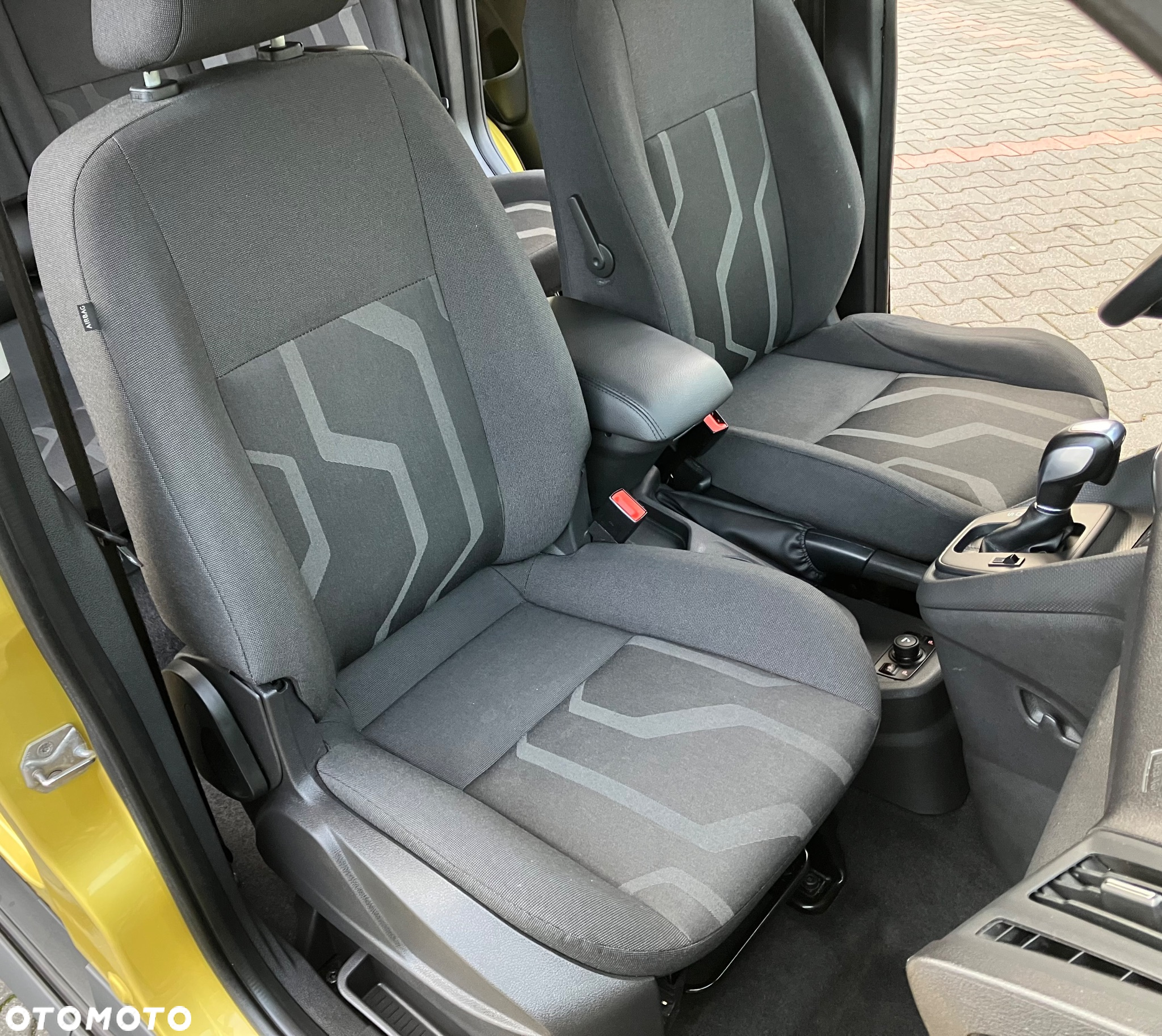 Ford Tourneo Connect 1.5 EcoBlue Start-Stop Trend - 16
