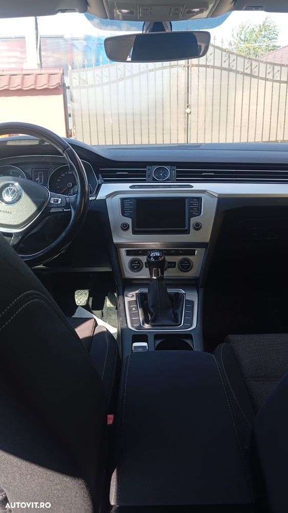 Volkswagen Passat 2.0 TDI (BlueMotion Technology) Trendline - 8