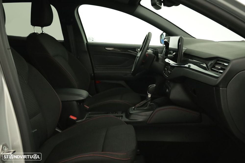 Ford Focus SW - 21
