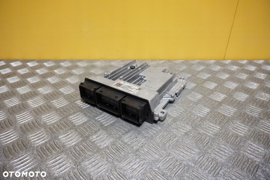 GM CHEVROLET BOSCH 2023 - Sterownik Silnika ECU Komputer USA - 1