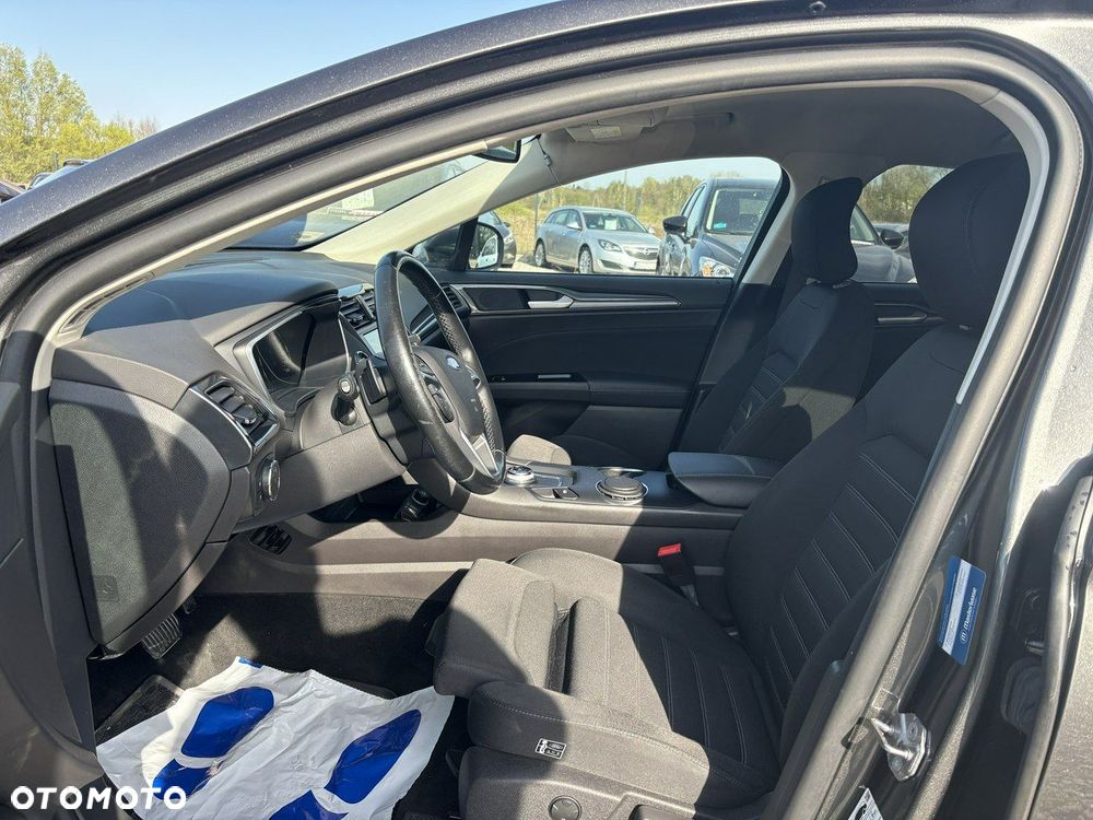Ford Mondeo - 22