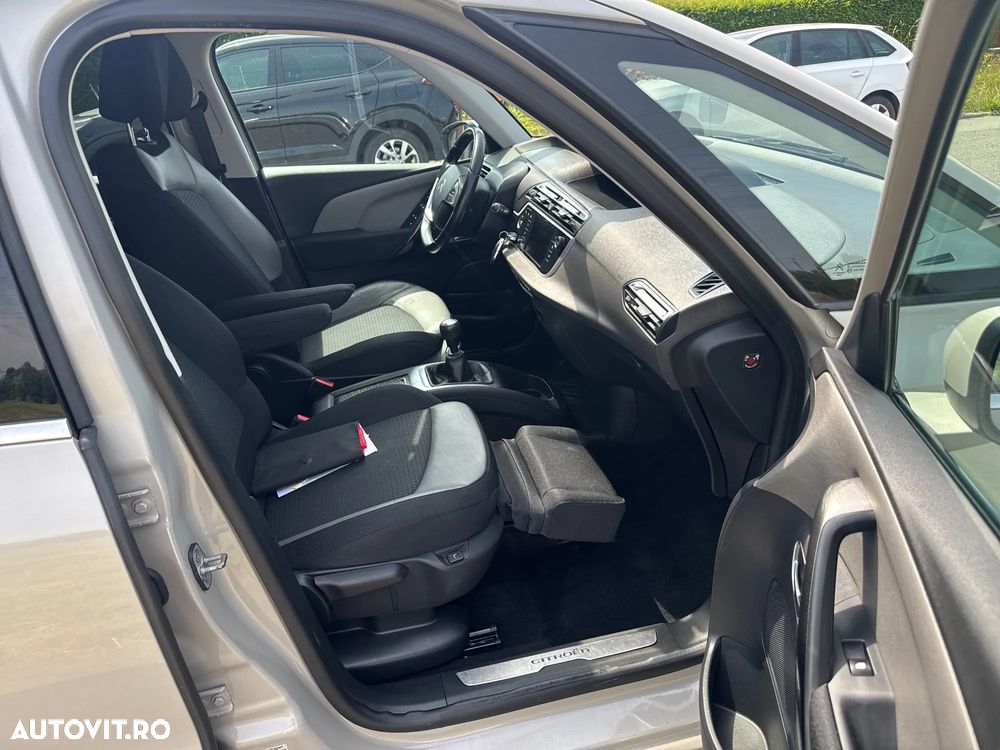 Citroën C4 Picasso 1.6 e-HDI Intensive - 8
