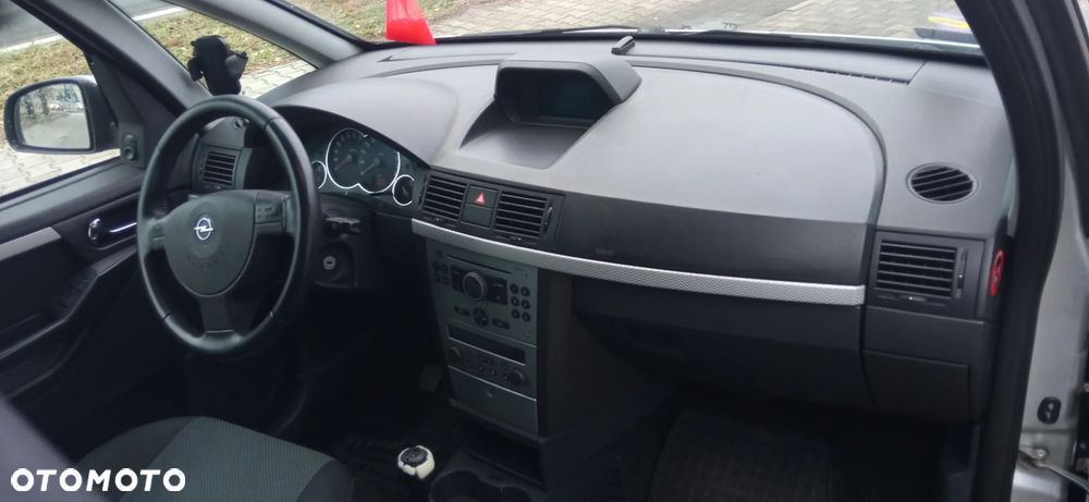 Opel Meriva 1.6 16V - 9