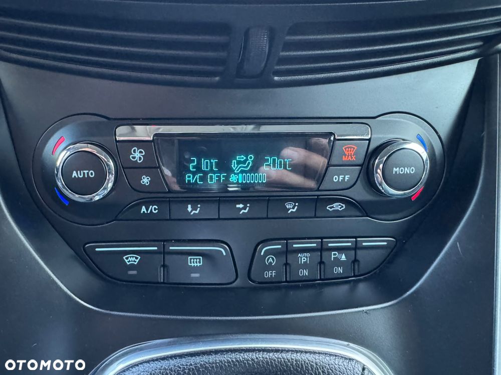 Ford Grand C-MAX - 22