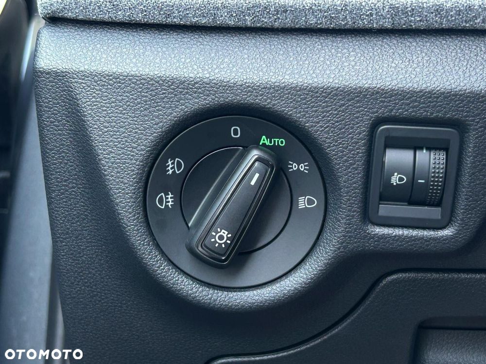 Skoda Kamiq 1.0 TSI Selection DSG - 21