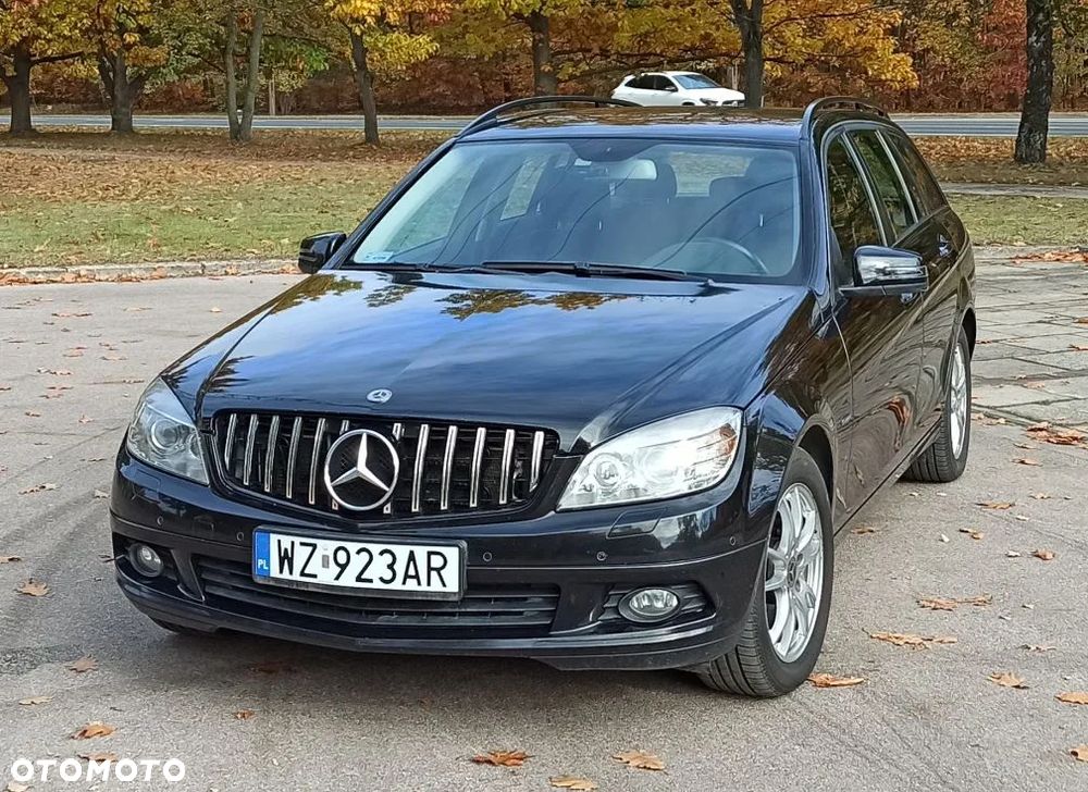 Mercedes-Benz Klasa C 180 CGI BlueEff Avantgarde - 3