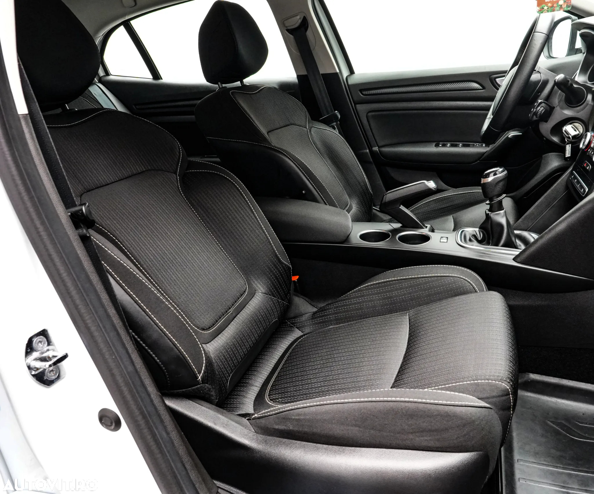 Renault Megane Blue dCi 116 Zen - 15