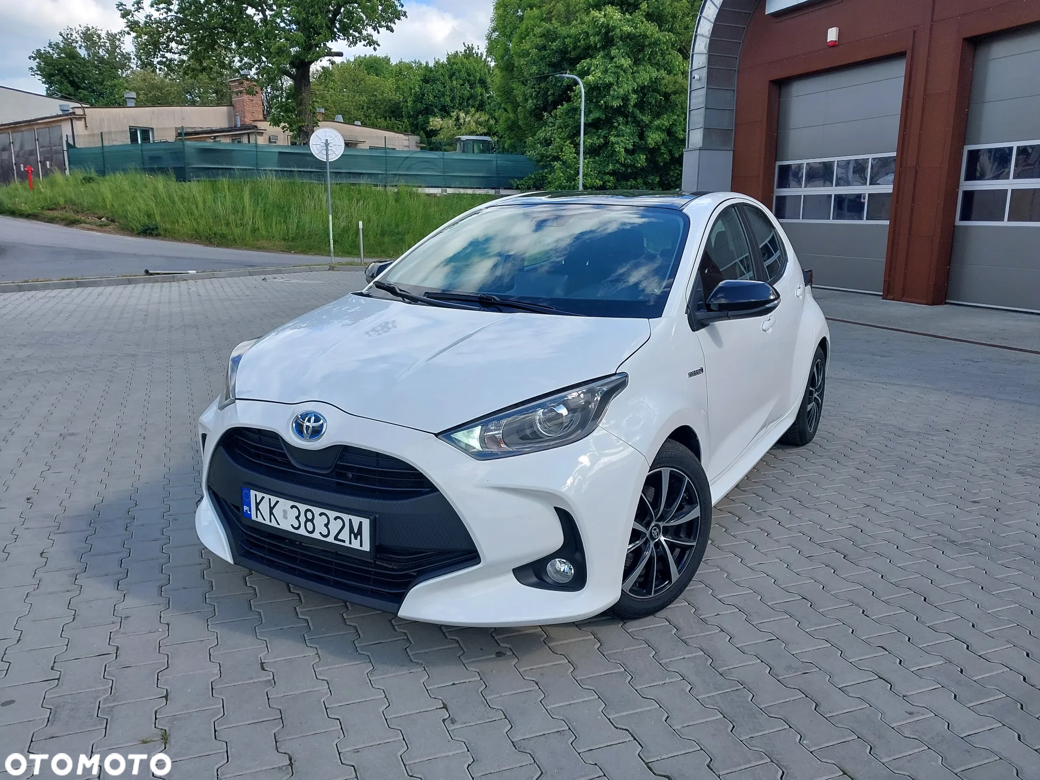 Toyota Yaris Hybrid 1.5 Comfort - 16