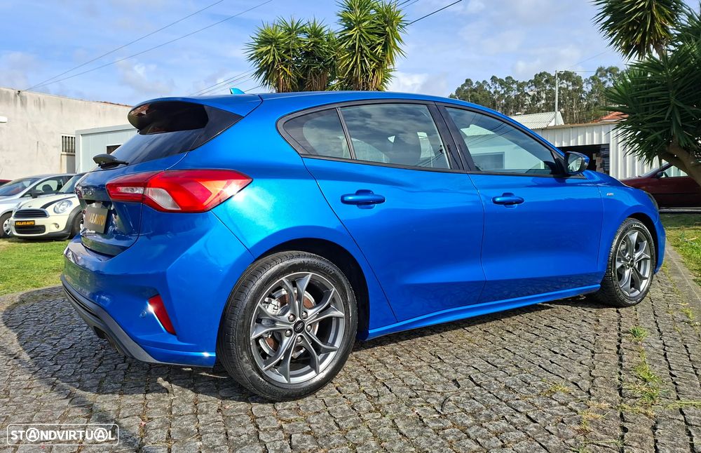 Ford Focus 1.0 EcoBoost S&S ST-LINE - 4