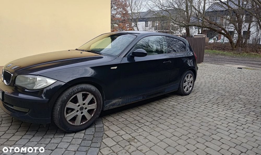 BMW Seria 1 118i - 1