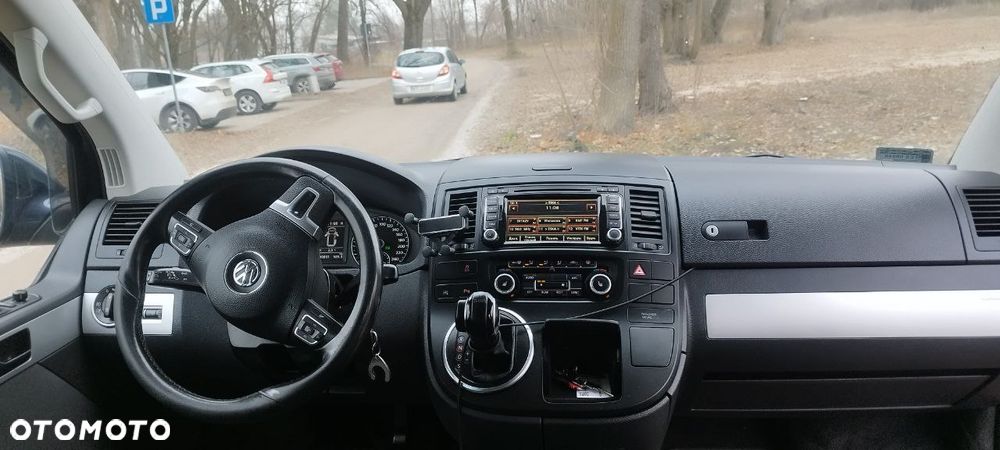 Volkswagen Multivan - 1