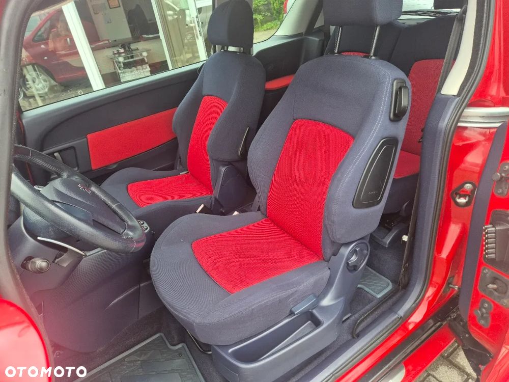 Peugeot 1007 110 2-Tronic RC-Line - 13