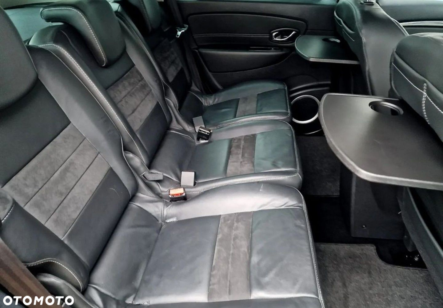 Renault Grand Scenic - 27
