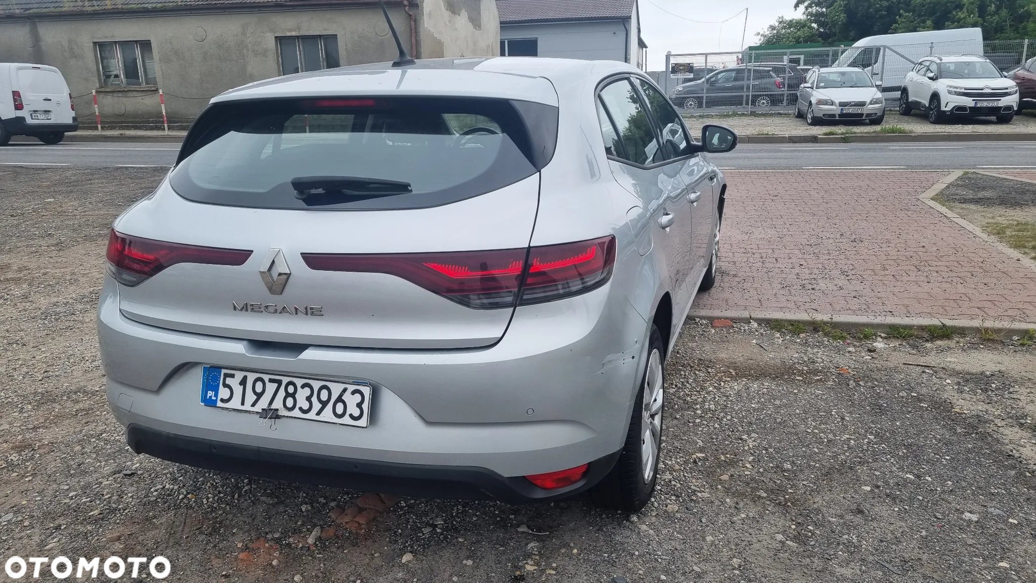 Renault Megane 1.5 Blue dCi Business - 8