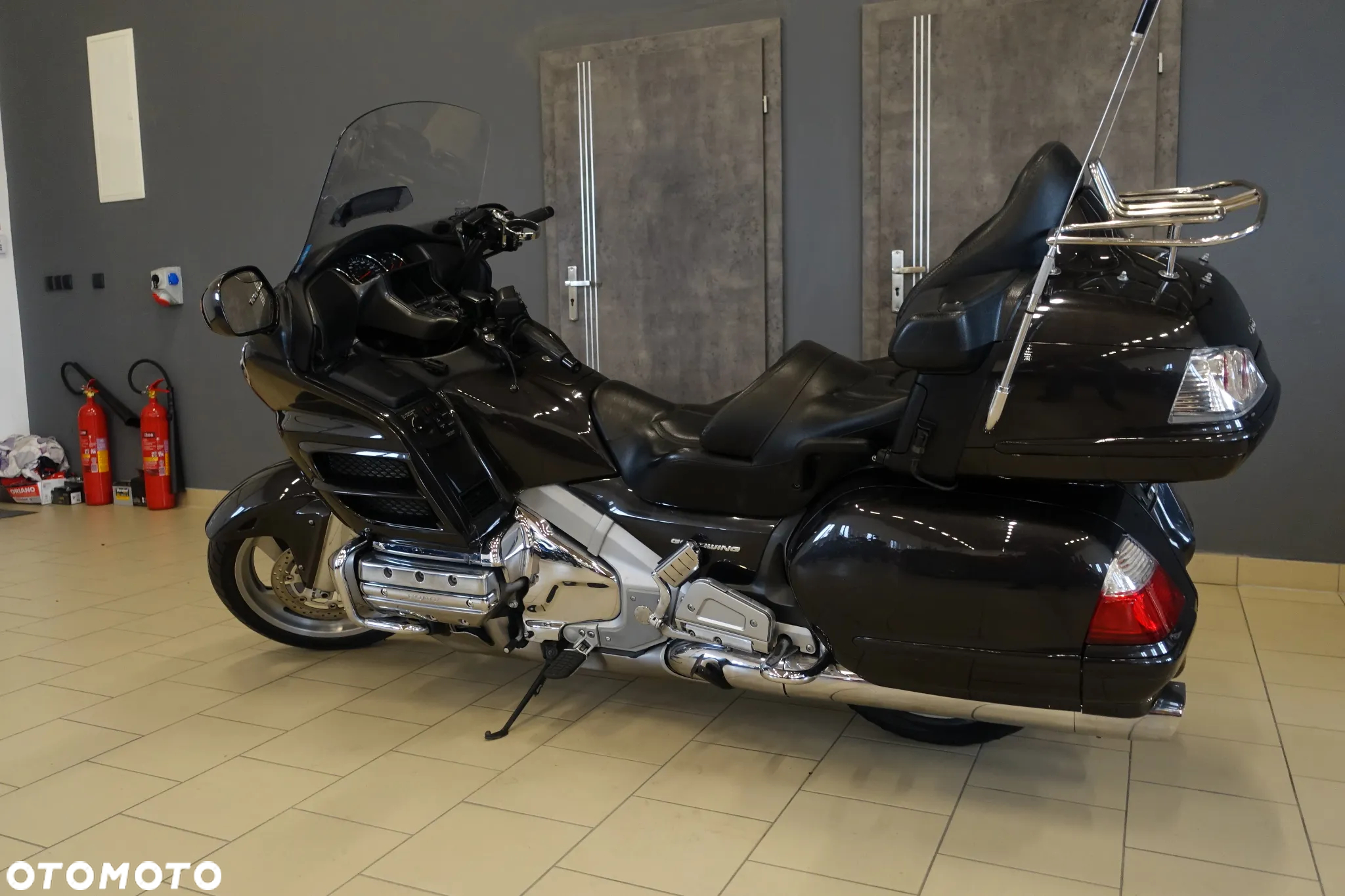 Honda GL - 9