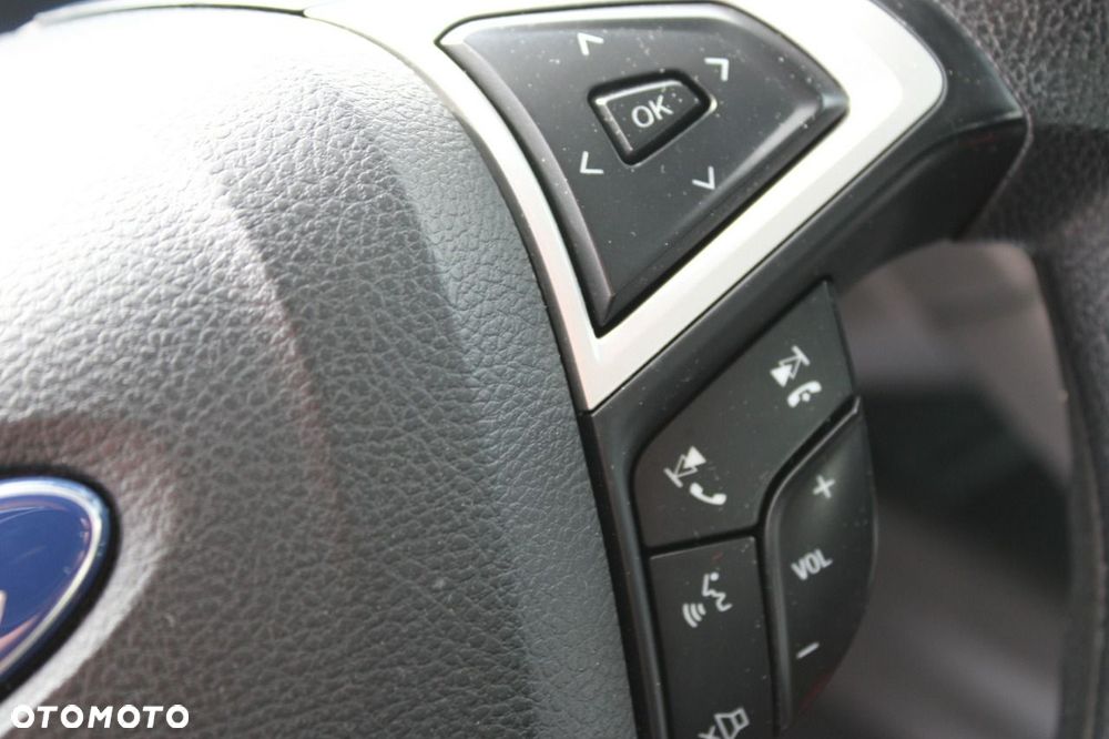Ford Mondeo - 17
