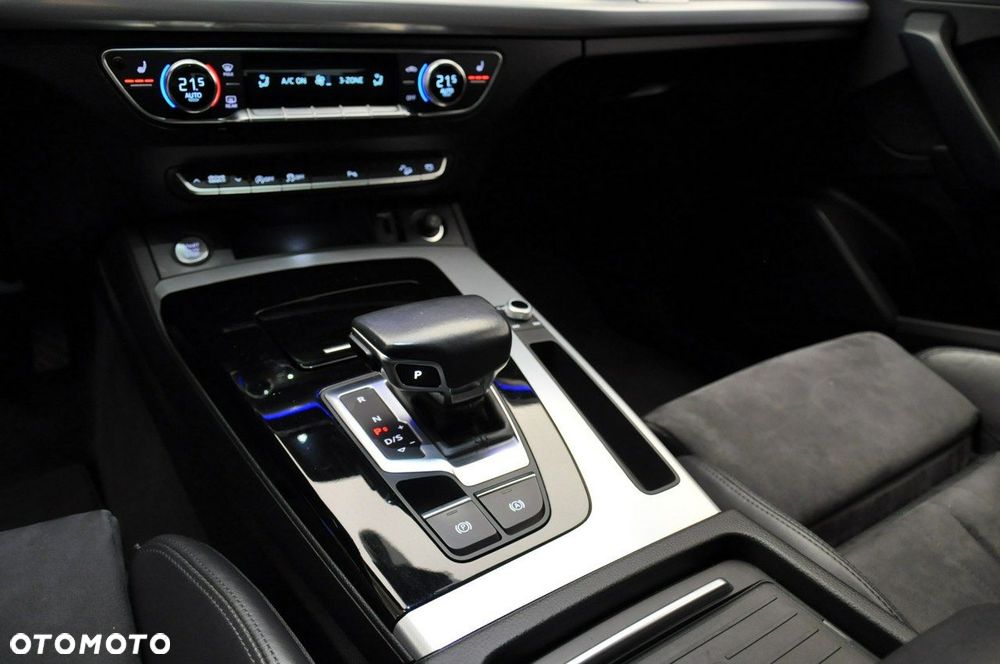 Audi Q5 Sportback - 24