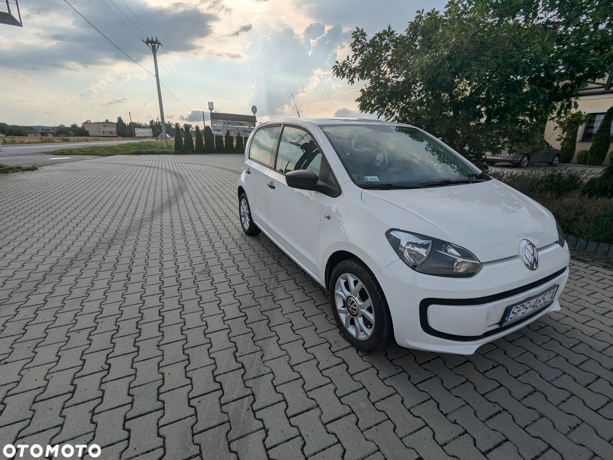 Volkswagen up! (BlueMotion Technology) move - 4
