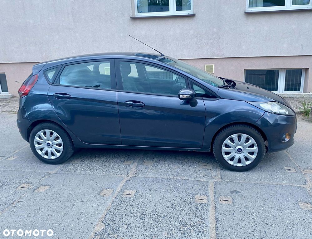 Ford Fiesta - 2