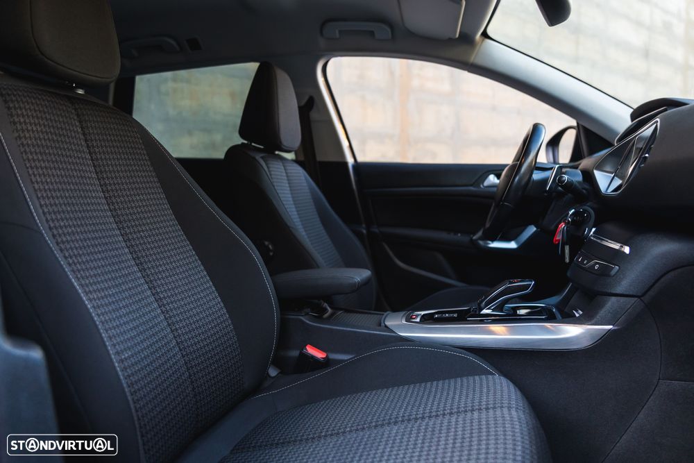 Peugeot 308 - 16