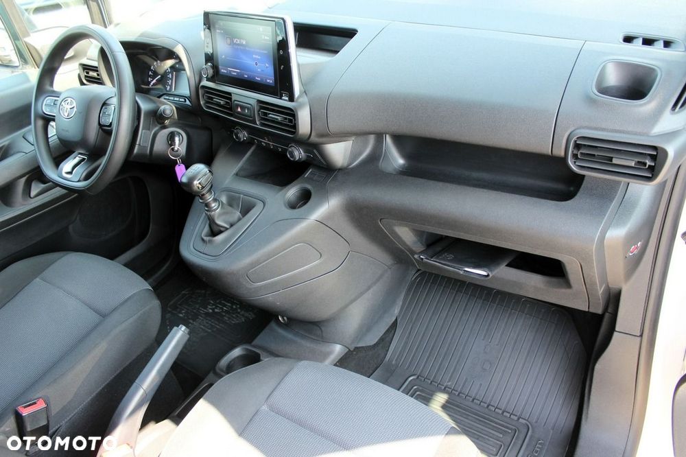 Toyota Proace City - 12