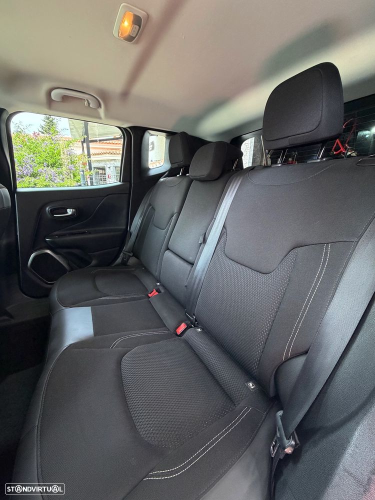 Jeep Renegade - 8