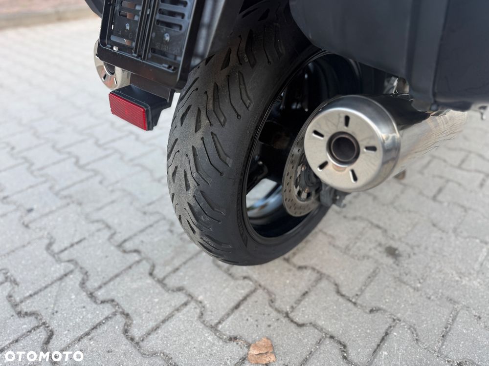 Yamaha FJR - 14