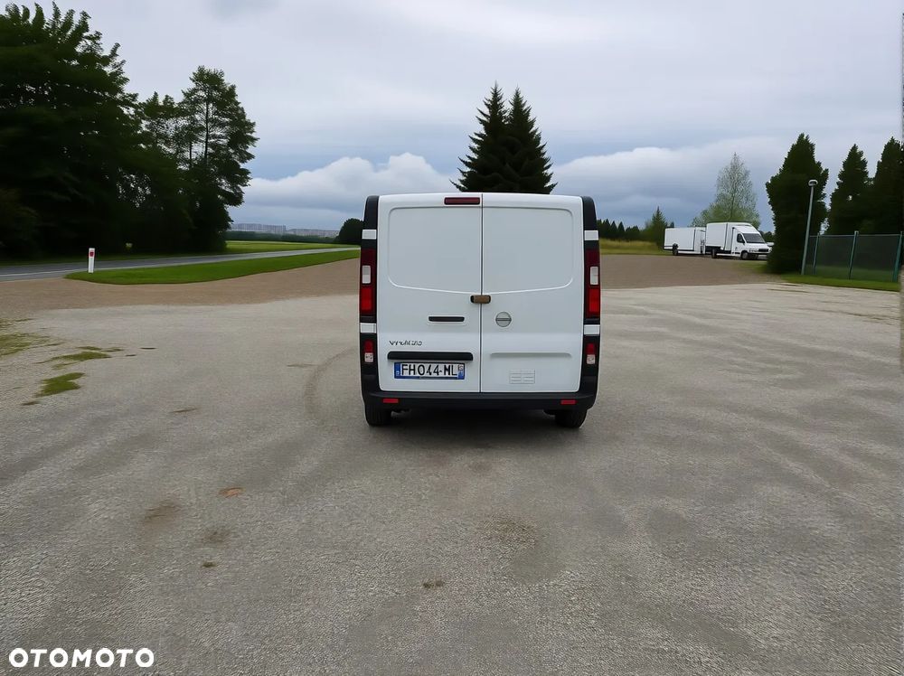 Opel vivaro - 6