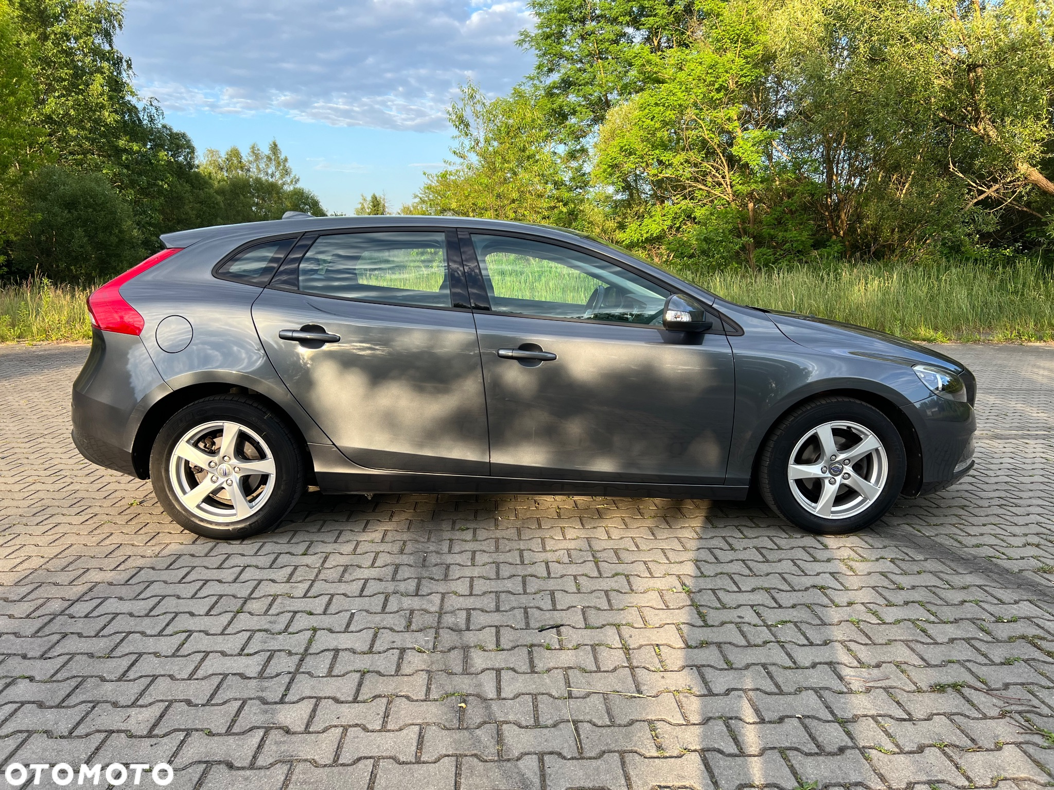 Volvo V40 - 11