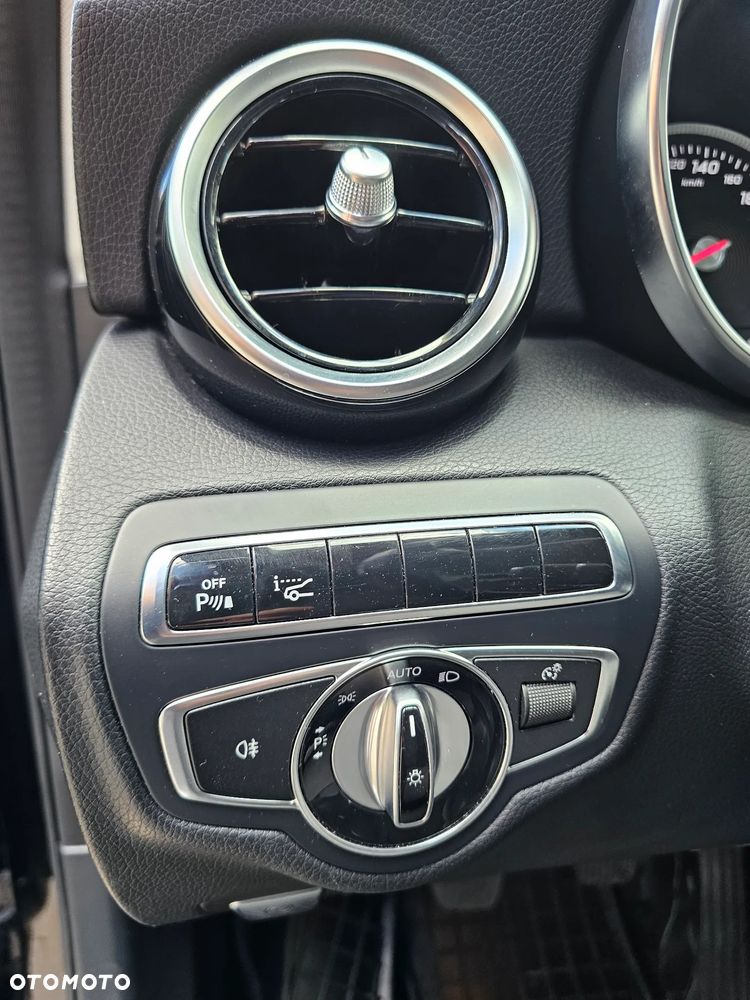 Mercedes-Benz Klasa C - 31