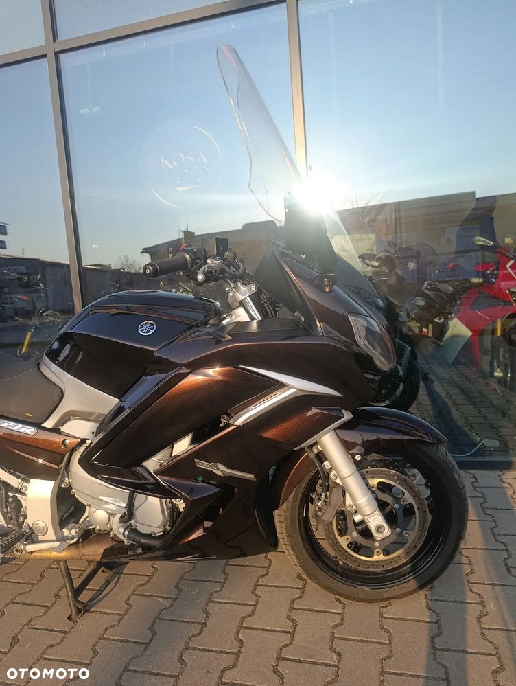 Yamaha FJR - 12