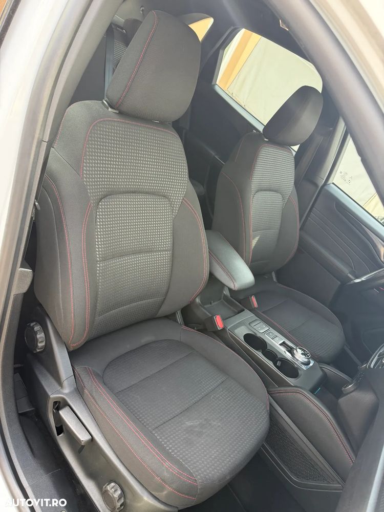 Ford Kuga 2.5 Duratec FHEV ST-LINE - 13