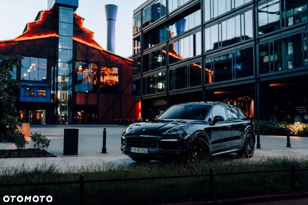 Porsche Cayenne GTS - 10