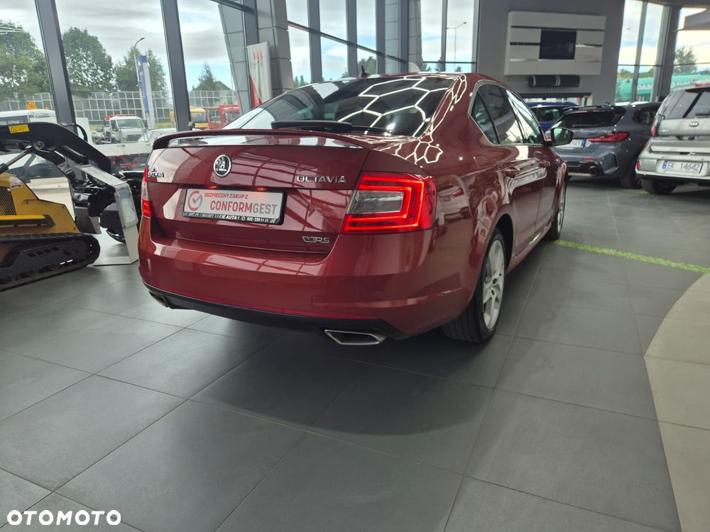 Skoda Octavia 2.0 TDI DSG RS - 8
