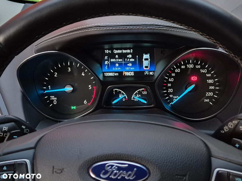 Ford Kuga - 28