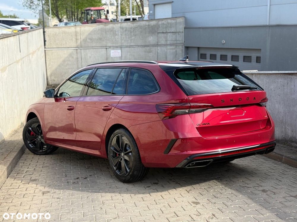 Skoda Octavia 2.0 TSI RS DSG - 8