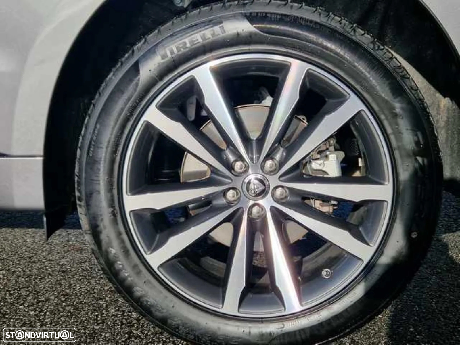 Jaguar F-Pace 2.0 P400e AWD R-Dynamic S - 8