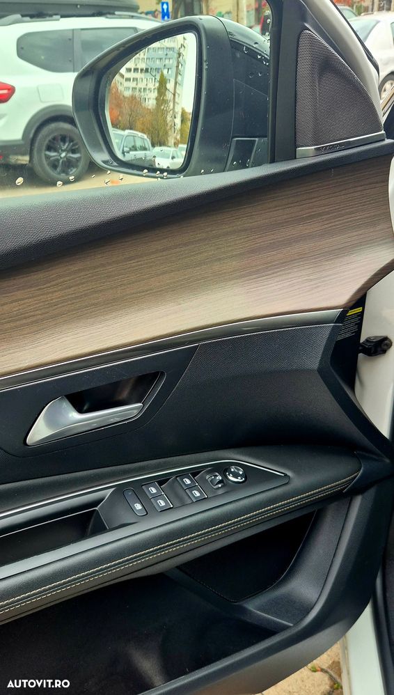 Peugeot 3008 PHEV 300 EAT8 4X4 GT - 16