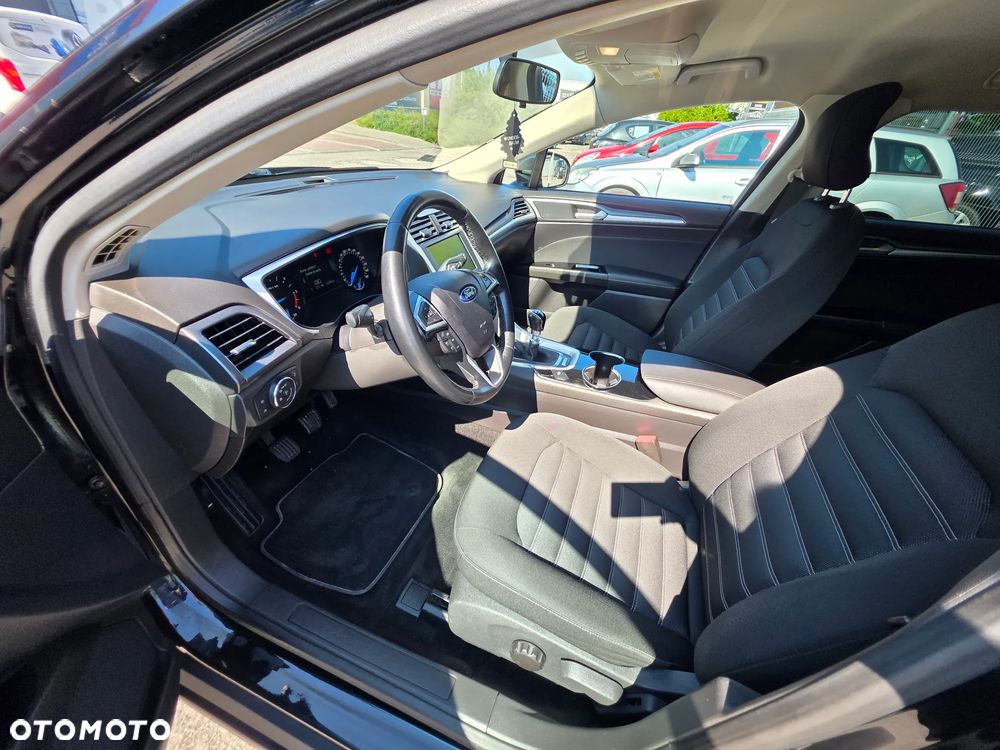 Ford Mondeo - 18
