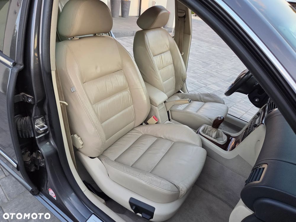 Skoda Superb 2.0 TDI DPF Exclusive - 20