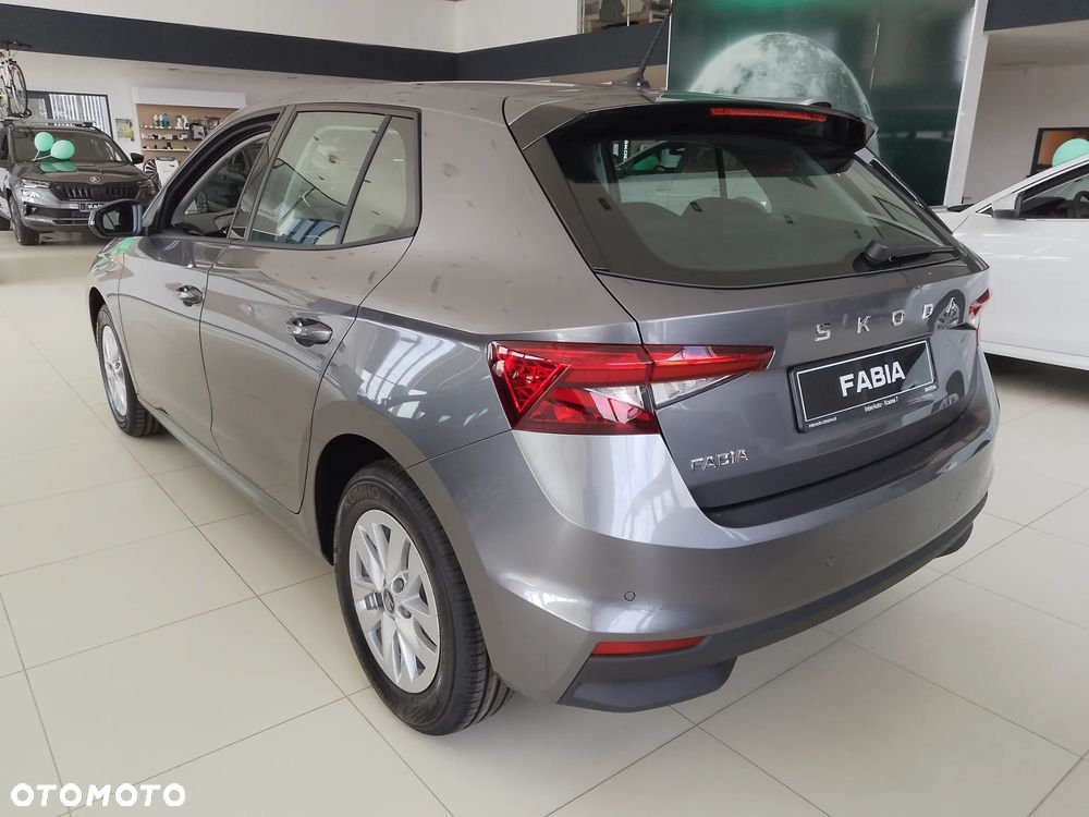 Skoda Fabia 1.0 TSI Drive DSG - 5