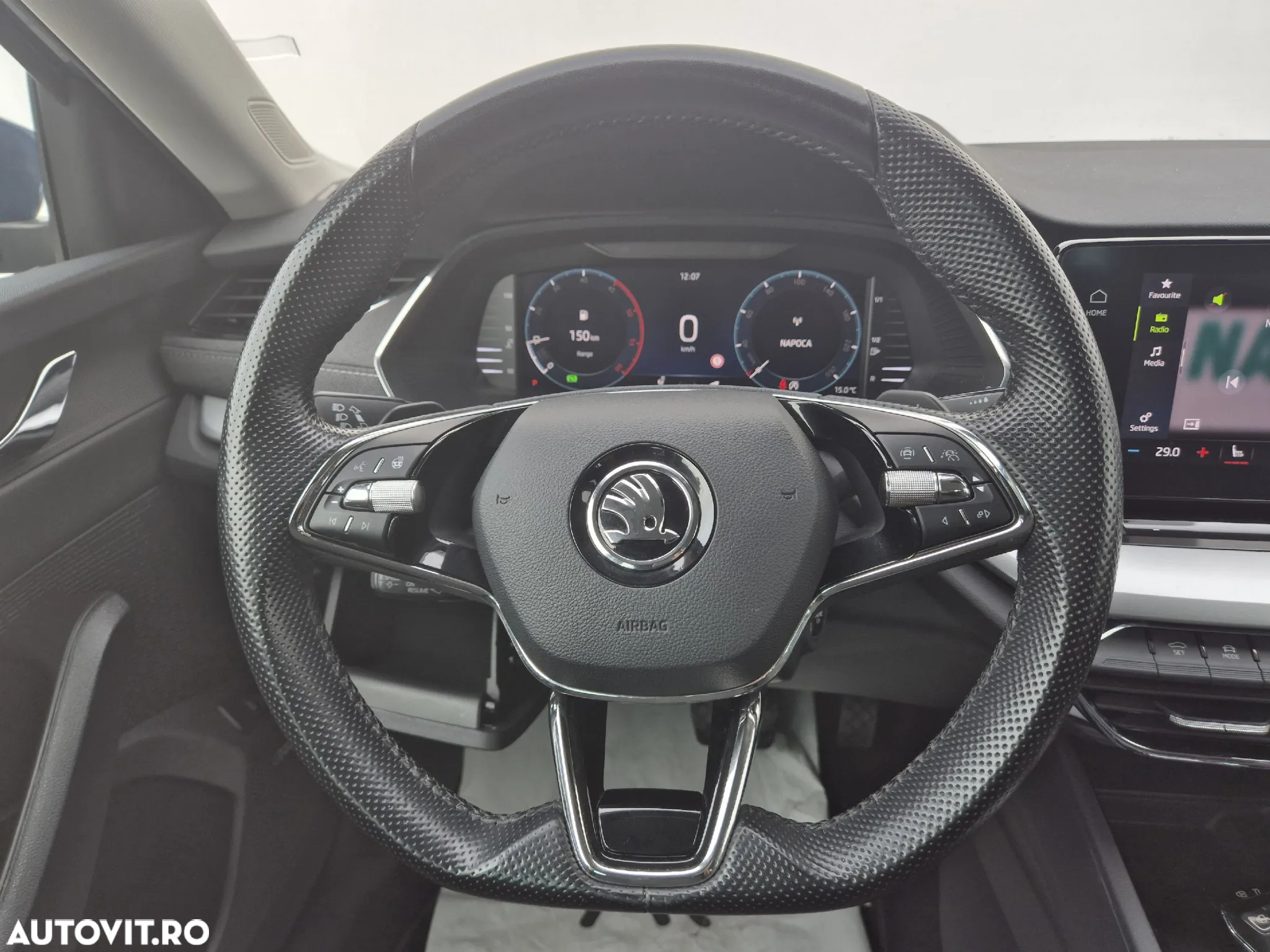 Skoda Octavia Combi 2.0 TDI DSG Style - 15